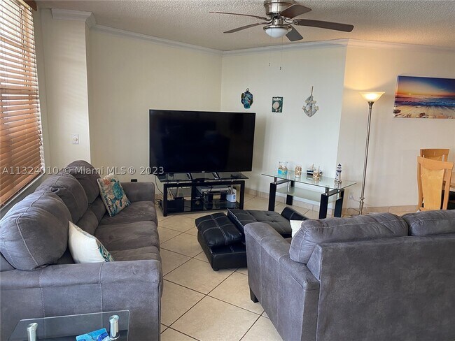 3725 S Ocean Dr Unit 1521