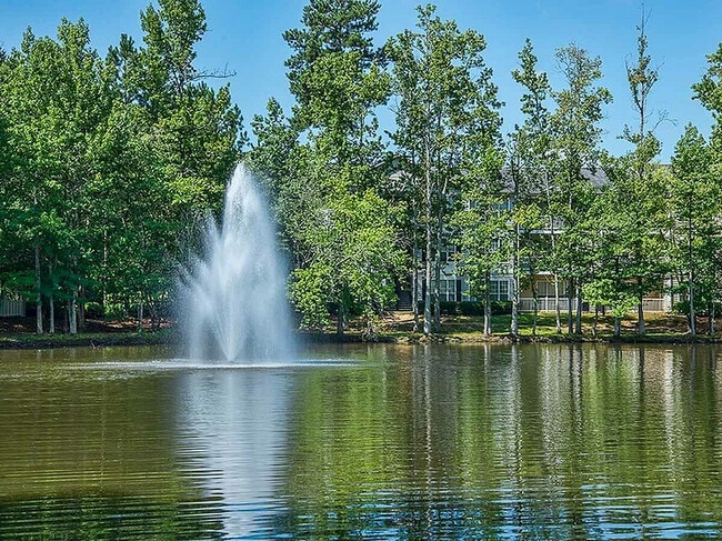 On-Site Lake With Fountains - Lake St. James
