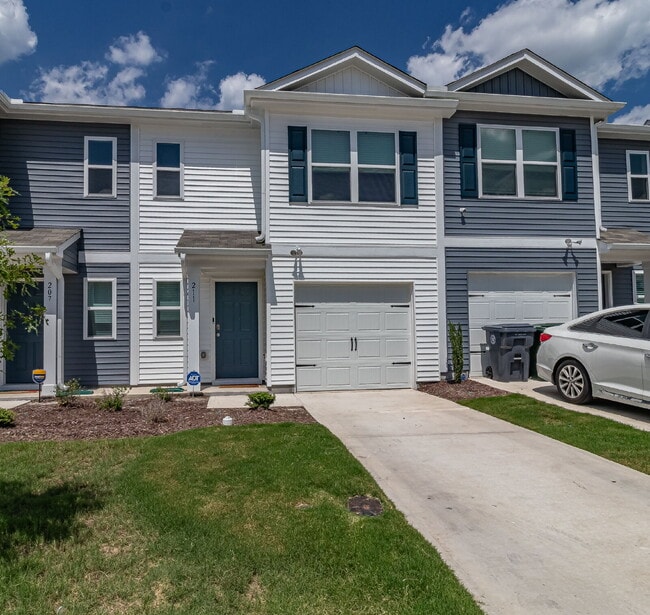 Building Photo - Modern 3 BR | 2.5 BA Townhome in Goldsboro *Newly Developed Seymour Village*