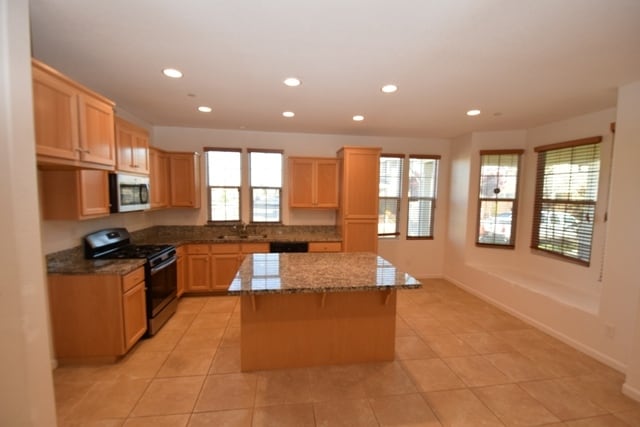 Photo - 1816 Golden Willow Ave