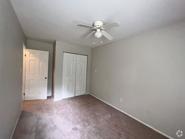 Building Photo - 3 bedroom Townhome in Portsmouth