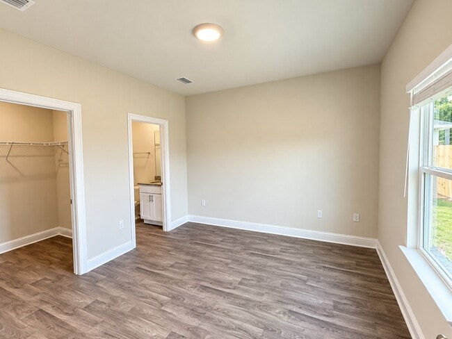 13288 Shea Cir