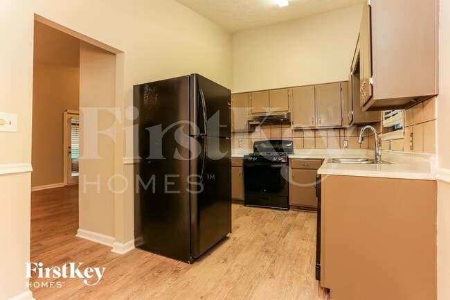 5460 Mallard Trail