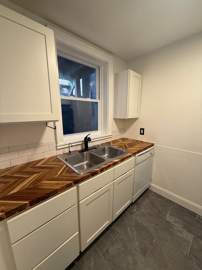 88 Washington St Unit 1