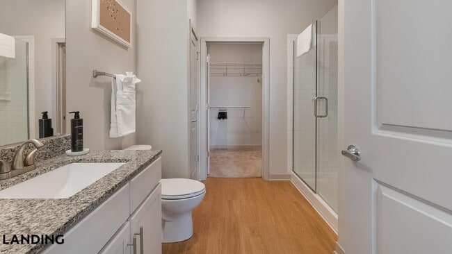 Photo - 3237 Memorial Blvd Unidad 6107