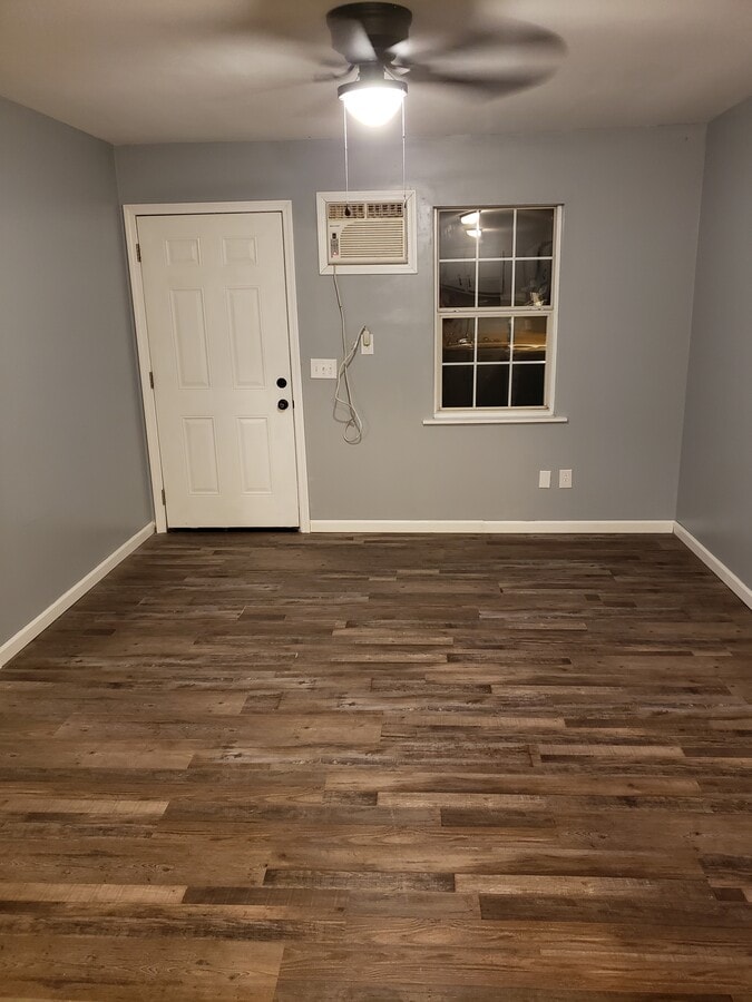 Photo - 1319 Fall City Rd Townhome