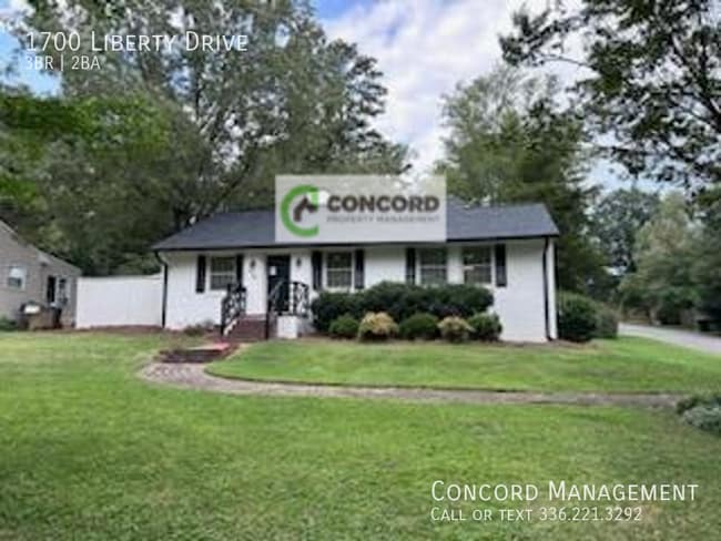 Photo - 1700 Liberty Dr