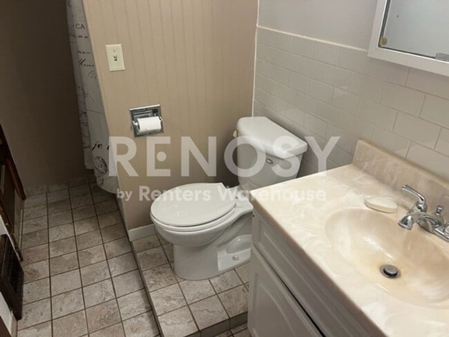 275 Maryland Ave W
