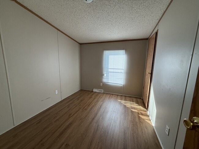 Photo - 832 Calla Lilly Ln