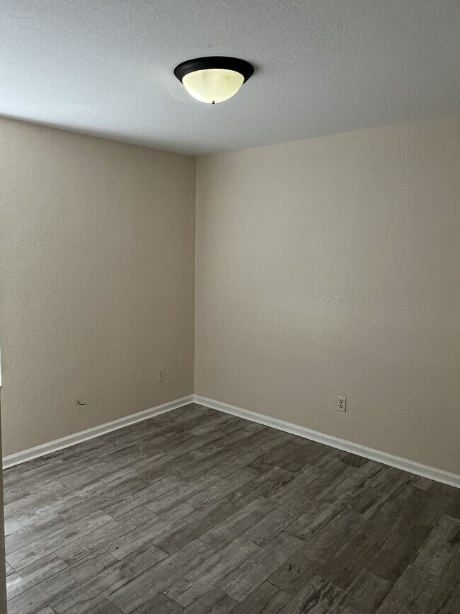 Photo - 6039 E Adams St