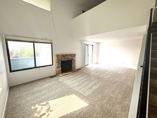 Photo - DES MOINES CONDO WITH PEEK-A-BOO SOUND VIEWS & PRIVATE GARAGE! Unit G10