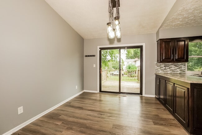 Photo - 371 Shenandoah Blvd