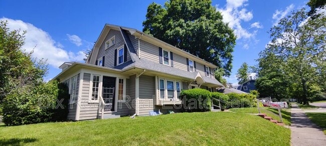 Photo - 107 Edgewood Ave