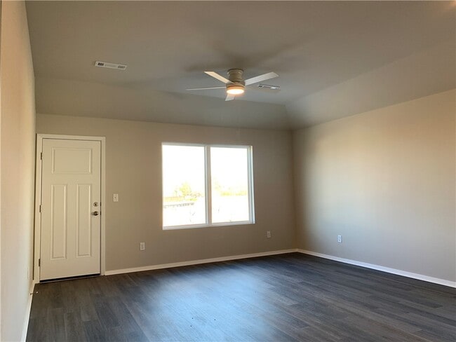 Photo - 2525 E Fox Mdw St