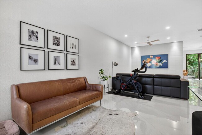 Photo - 4012 Devenshire Ct