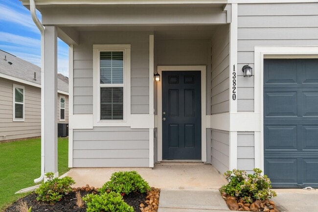 Photo - 13820 Goldeye Dr