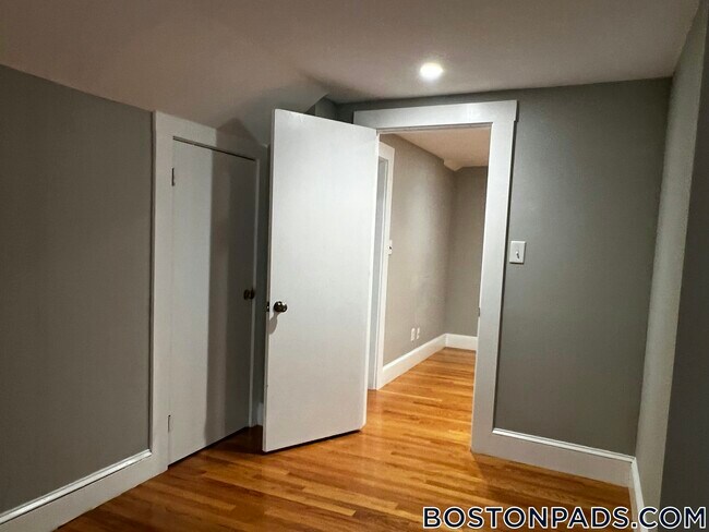 Photo - 152 Winchester St Unidad 2