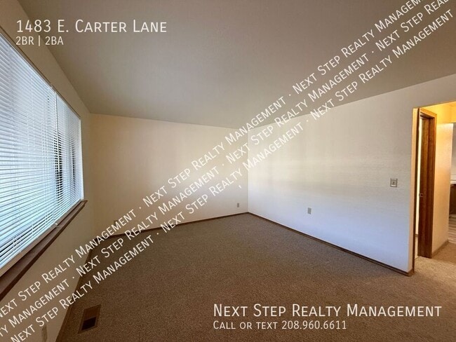 Photo - 1483 E Carter Ln