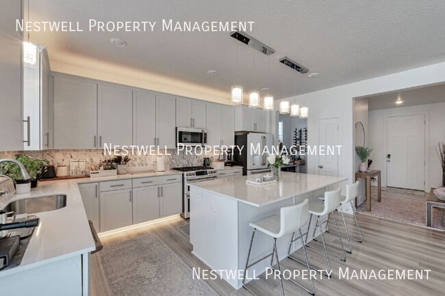Photo - 2561 N Geranium Dr