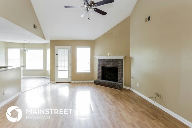 Photo - 7094 Showboat Ln