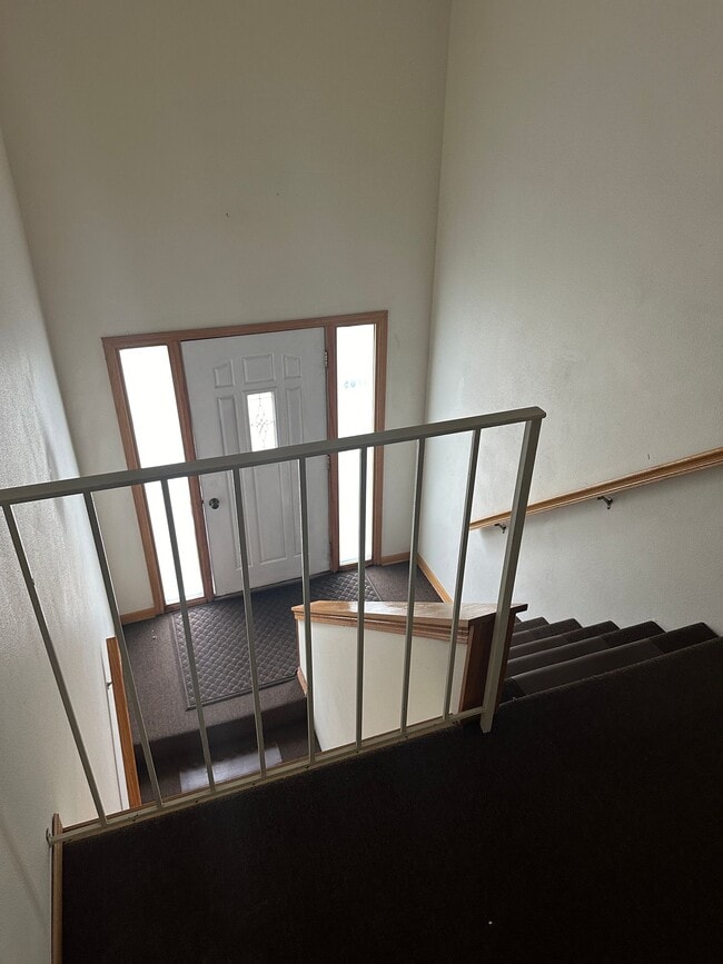 Photo - Immaculate Updated 2 Bedroom