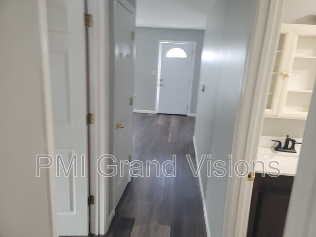 Photo - 1612 12th St