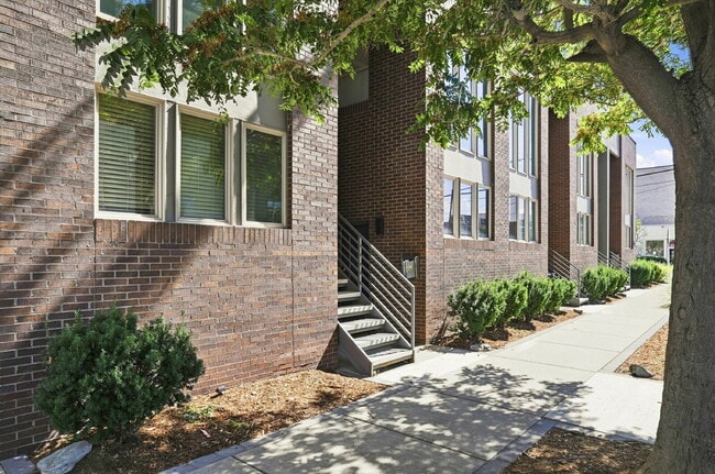 $4,015.95 with $300 Off The First Month's Rent, 3 Beds - 3.5 Baths, Single-Family Home in Denver ...