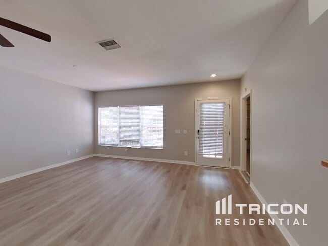 Photo - 5020 Anclote River St