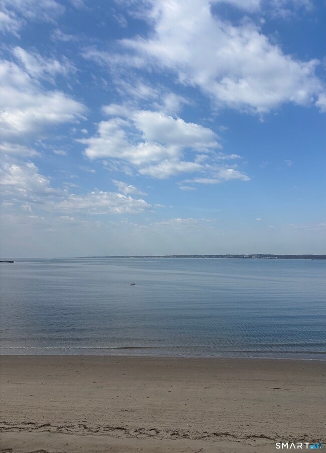 Building Photo - 90 Townsend Ave