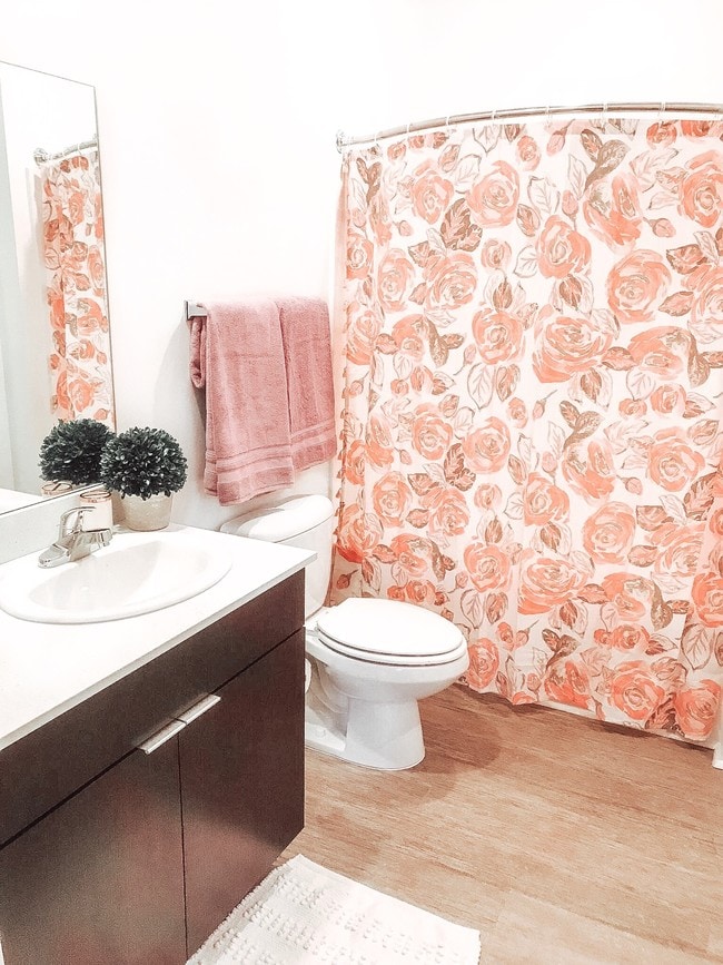 Private Bathrooms - The Station Raleigh