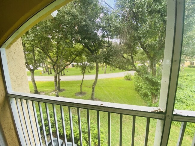 Photo - 2440 NW 33rd St