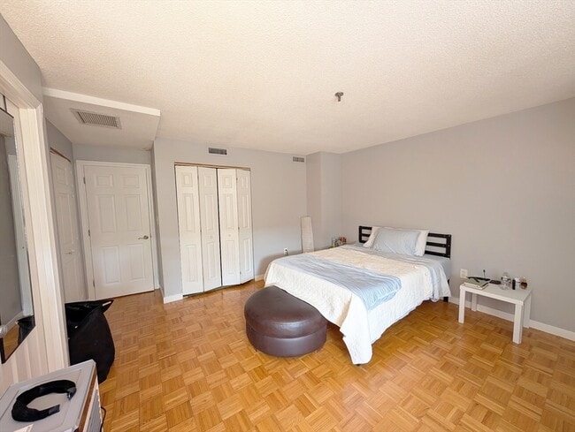 Photo - 147 Kelton St Unit 706
