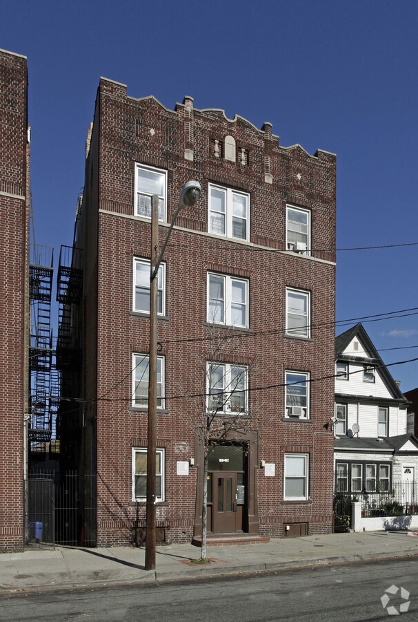 214-216 Duncan Ave - 214-220 Duncan Ave