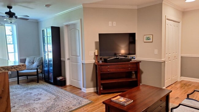 Photo - 23 E Second St - Apartment 2