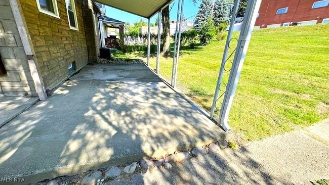 Photo - 2339 Chestnut St