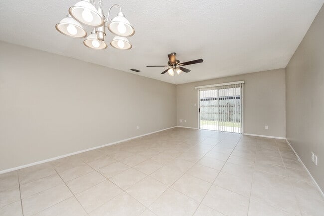 Photo - 3210 Tomahawk Dr