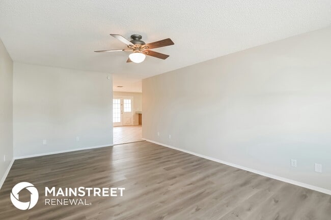 Photo - 2255 E Gable Ave