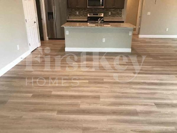 Photo - 2916 26th St SW