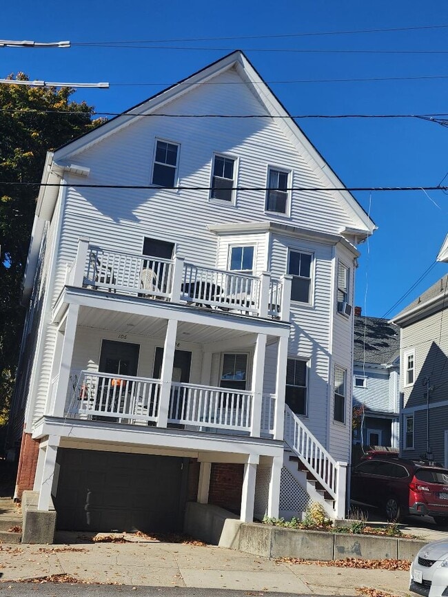 Building Photo - 106 Governor St Unit 3