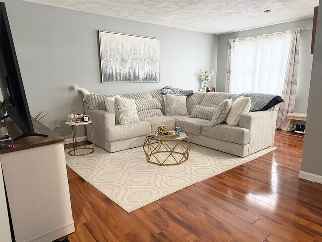 Photo - 112 Lowell St