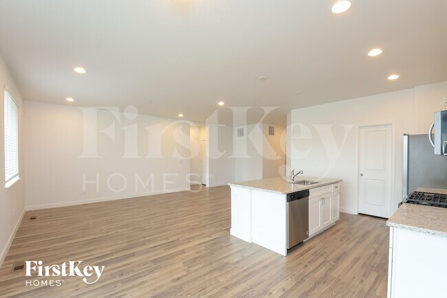 Photo - 496 Kansas Ave