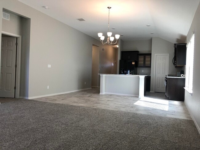Photo - 825 Whitebrush Dr