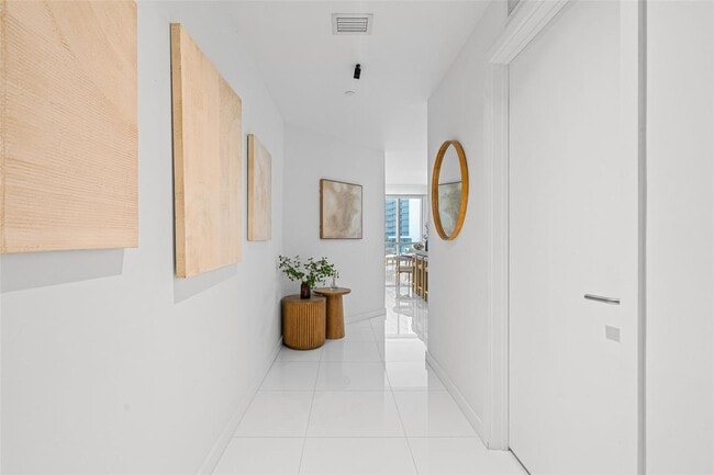 Photo - 851 NE 1st Ave Unit 1205