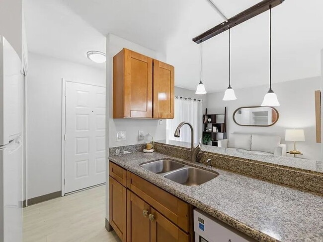 Photo - 82 Castlebridge Dr