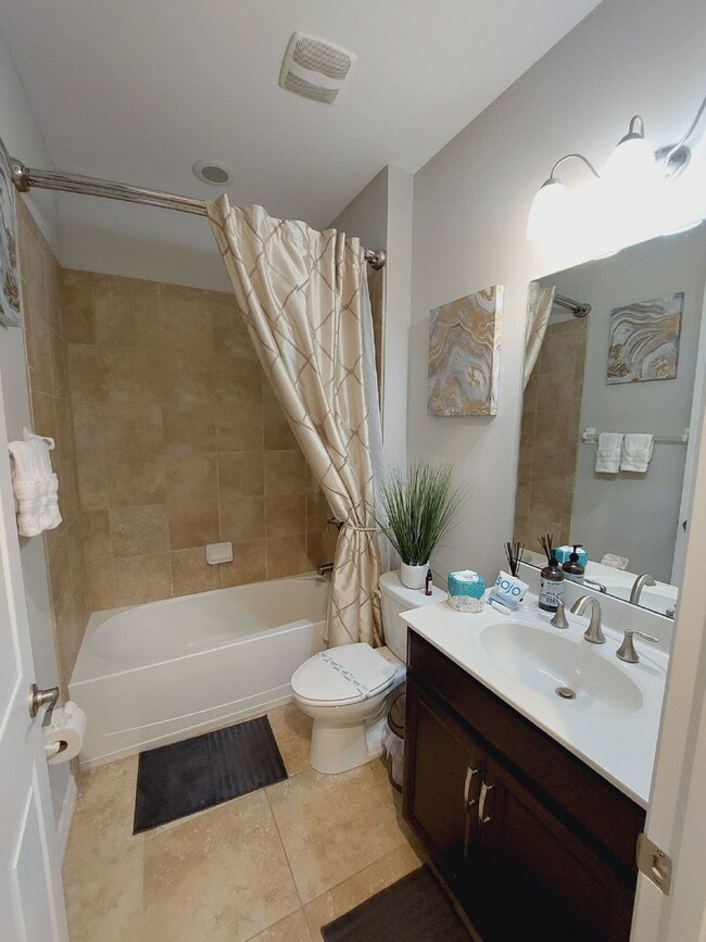 Luxurious Home in Toscana Isles Gated Community