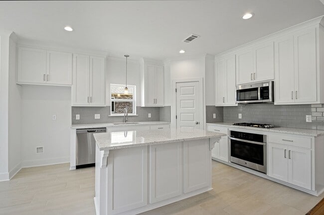 Photo - Beautiful 4 bedroom home in Ascension