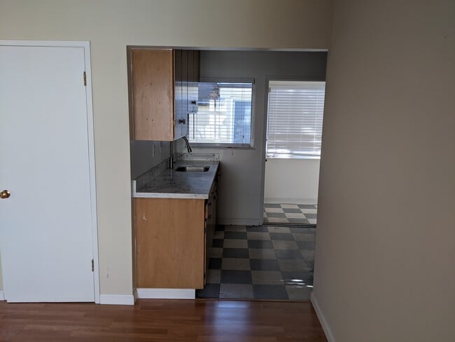 Photo - 1538 Arch St