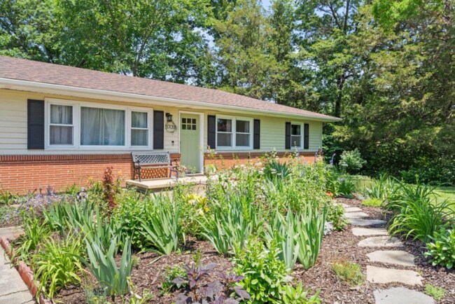 Photo - 3709 Evergreen Ln