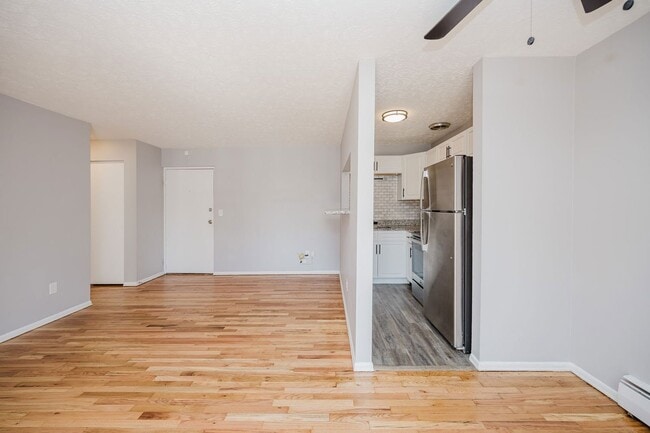 Photo - 6300 Montgomery