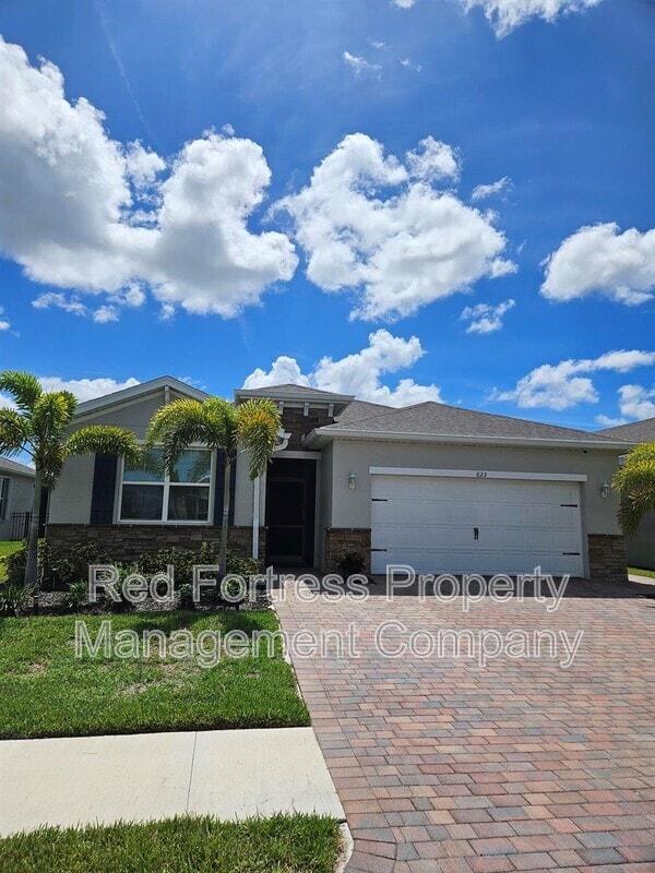 Building Photo - 623 Parkshore Lk Ave Rental